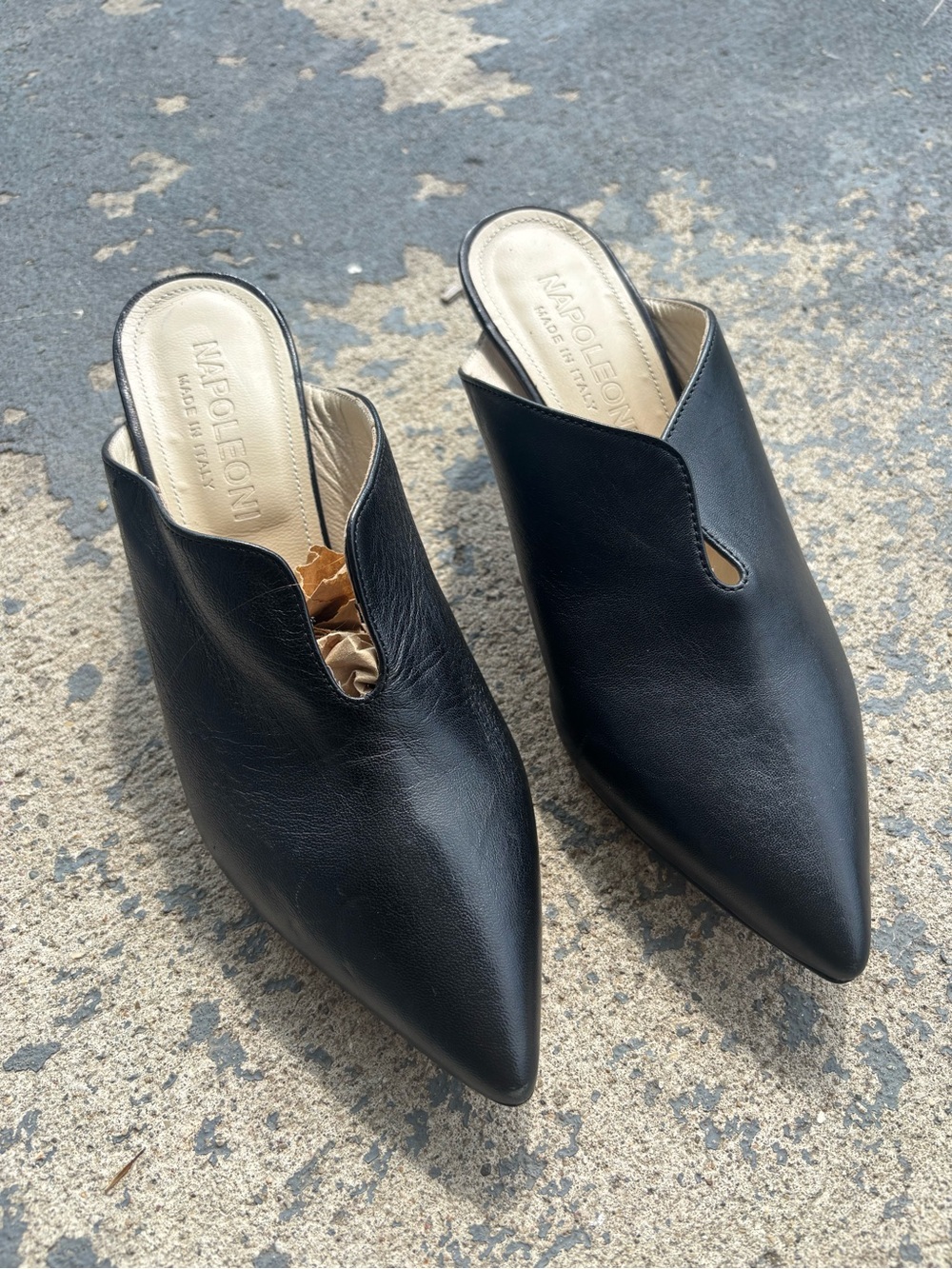 Napoleon Perdis Black Pointed Leather Mule Heels - Picture 2 of 6